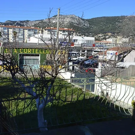 Maison Jardin Terrasses, Quartier Les Amoureux Tolone